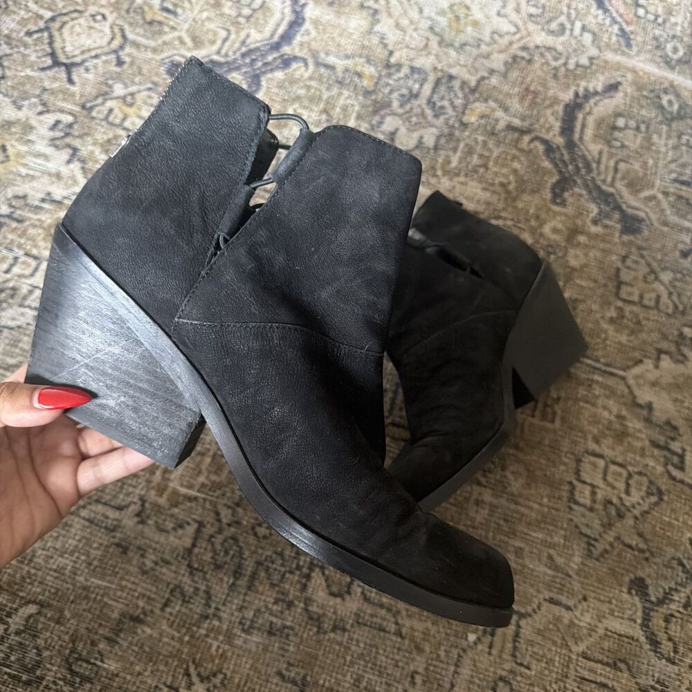 Eileen Fisher Women's Size 8.5 Black Leather Ankle Boots Booties Slip On